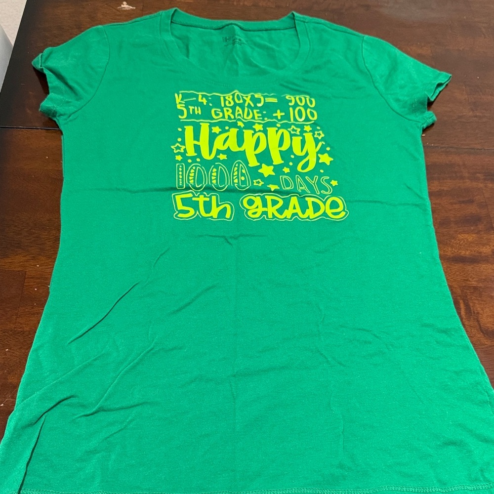 Happy 100 Days 5th Grade Green Kids T-Shirt 💜🩶
